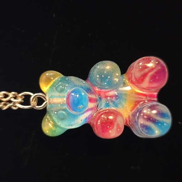 MULTICOLOR ACRYLIC TEDDY BEAR NECKLACE - Picture 6 of 8
